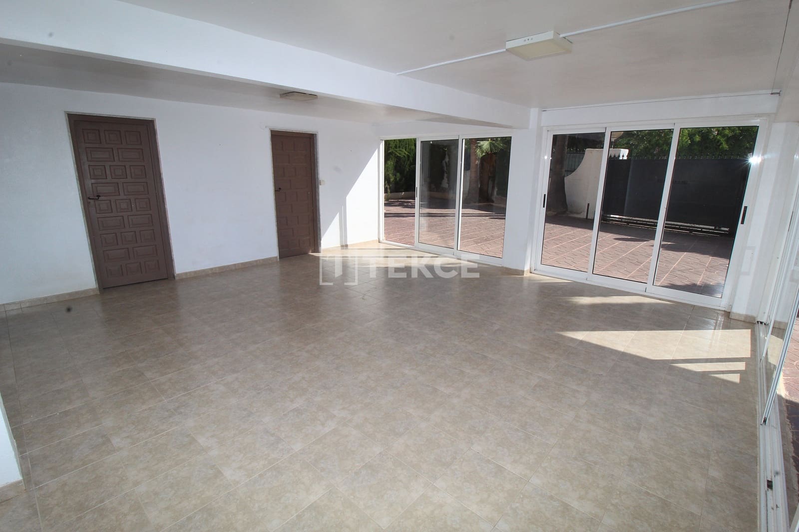 6 sypialnia Willa na sprzedaż w Elche / Elx z basenem - 460 000 € (Ref: 9232076)