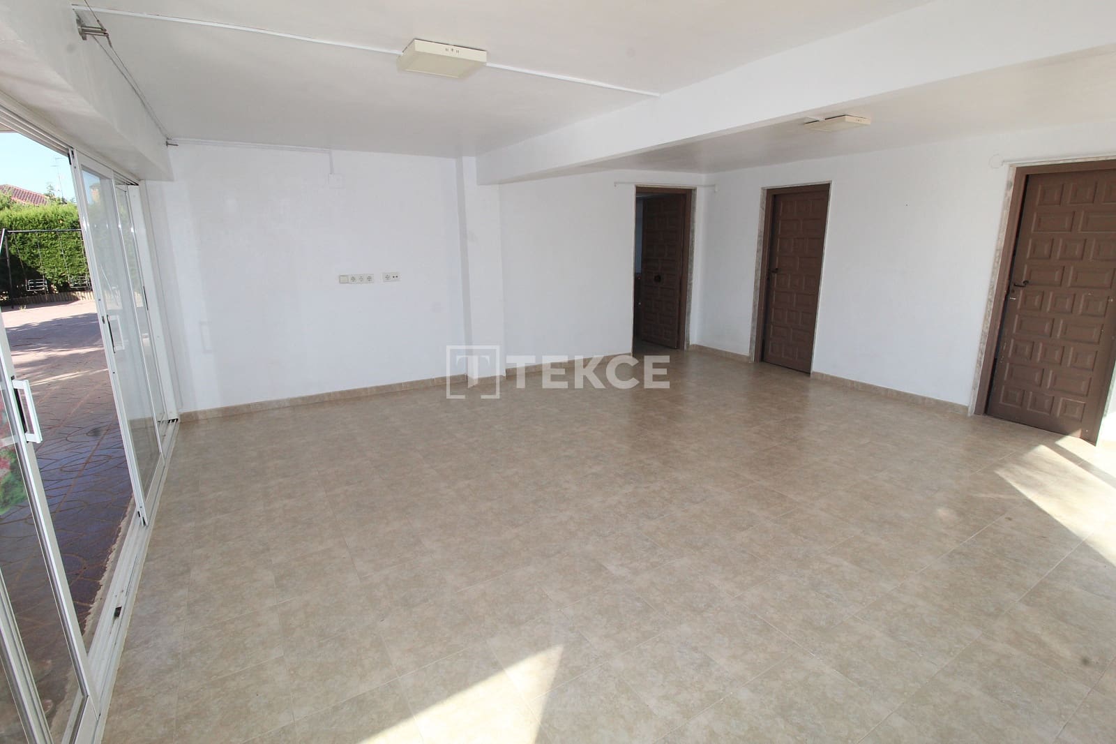 6 sypialnia Willa na sprzedaż w Elche / Elx z basenem - 460 000 € (Ref: 9232076)