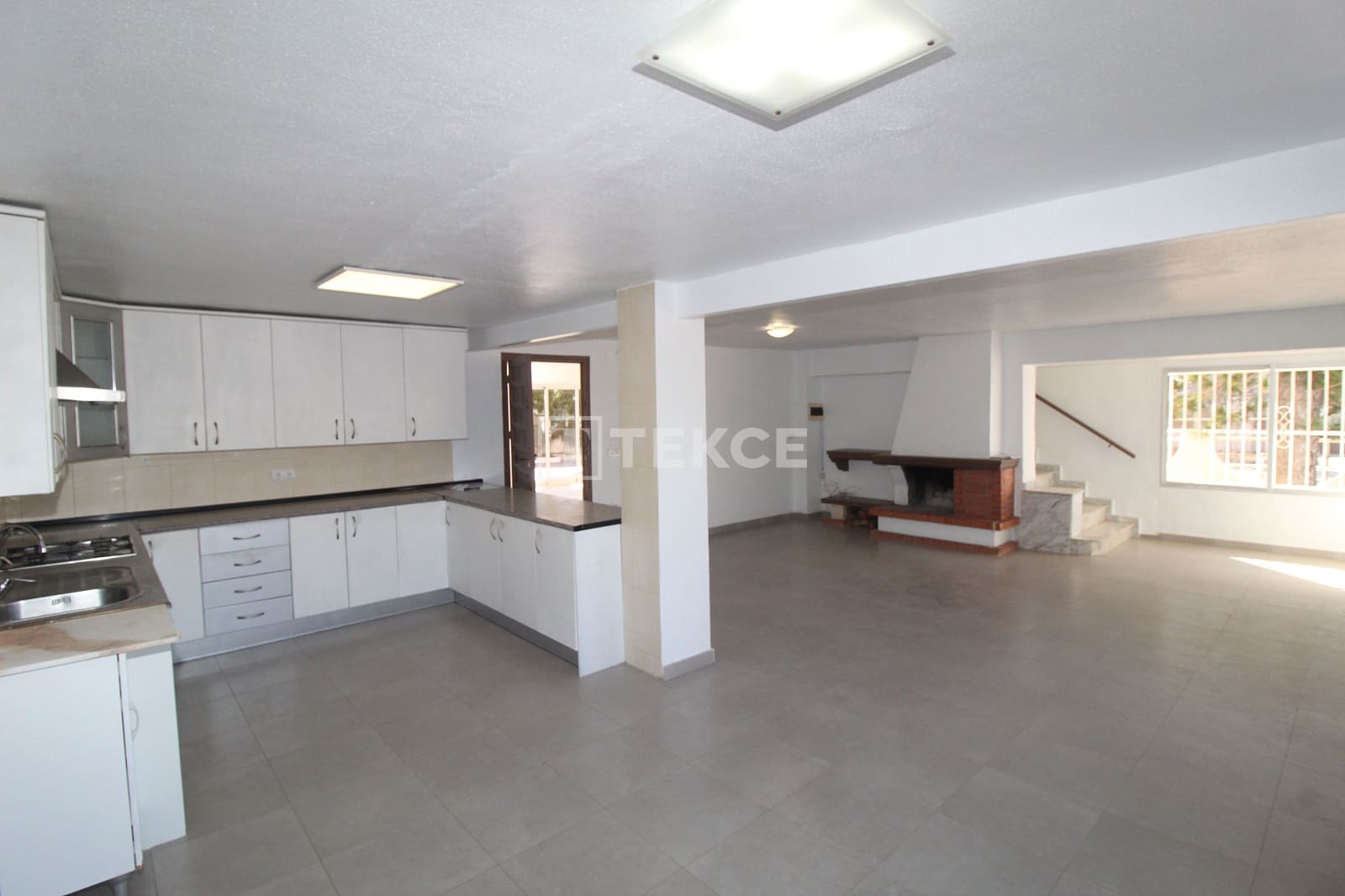 6 sypialnia Willa na sprzedaż w Elche / Elx z basenem - 460 000 € (Ref: 9232076)