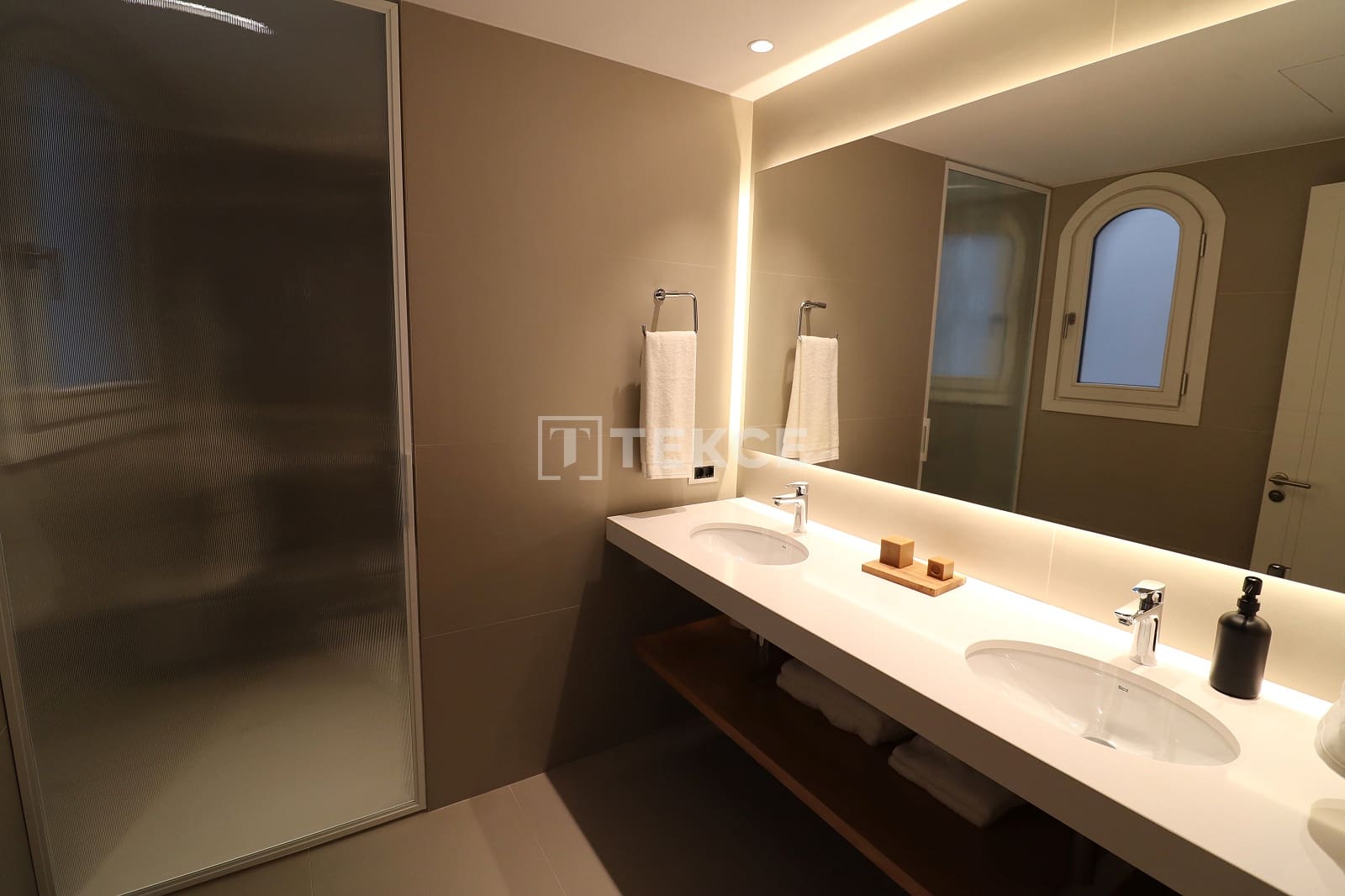 3 sovrum Lägenhet till salu i Barcelona stad med pool - 1 995 000 € (Ref: 9246237)