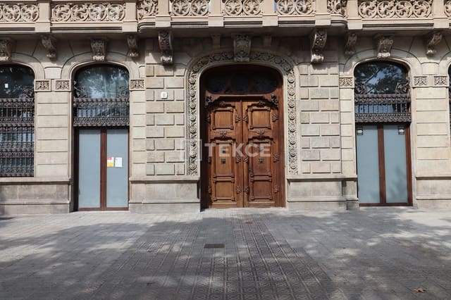 3 sovrum Lägenhet till salu i Barcelona stad med pool - 1 995 000 € (Ref: 9246237)