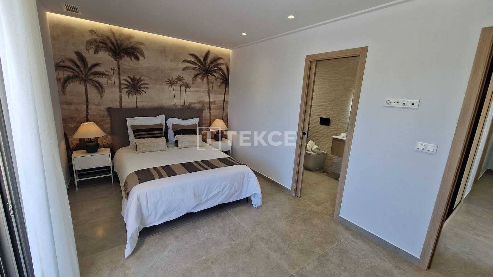 3 bedroom Villa for sale in Pinar de Campoverde with pool - € 475,000 (Ref: 9254516)