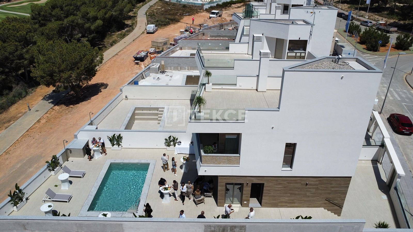 3 bedroom Villa for sale in Pinar de Campoverde with pool - € 475,000 (Ref: 9254516)