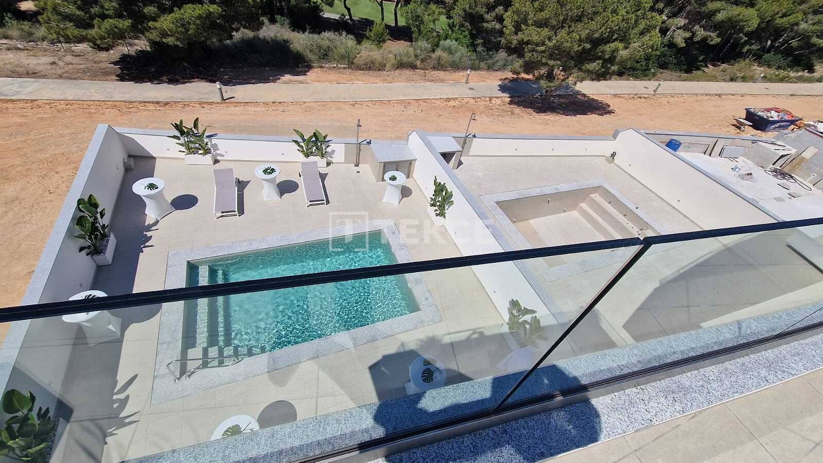 3 bedroom Villa for sale in Pinar de Campoverde with pool - € 475,000 (Ref: 9254516)