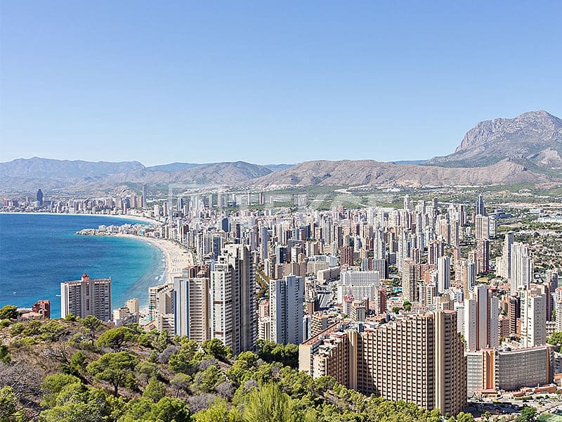 3 sovrum Lägenhet till salu i Benidorm med pool - 1 095 000 € (Ref: 9262088)