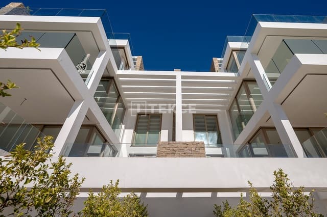 2 soveværelse Lejlighed til salg i La Cala de Mijas, Mijas med swimmingpool - € 815.000 (Ref: 9312180)