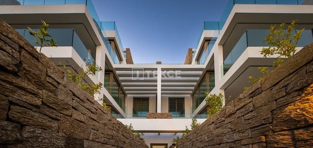 2 soveværelse Lejlighed til salg i La Cala de Mijas, Mijas med swimmingpool - € 815.000 (Ref: 9312180)