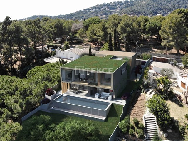 5 chambre Villa/Maison à vendre à Premià de Dalt avec piscine - 2 200 000 € (Ref: 9320027)