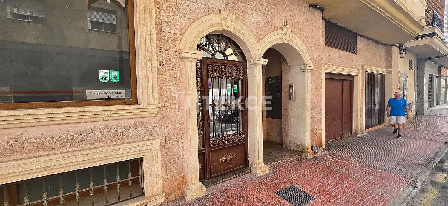 2 sovrum Lägenhet till salu i Torrevieja - 220 000 € (Ref: 9337335)