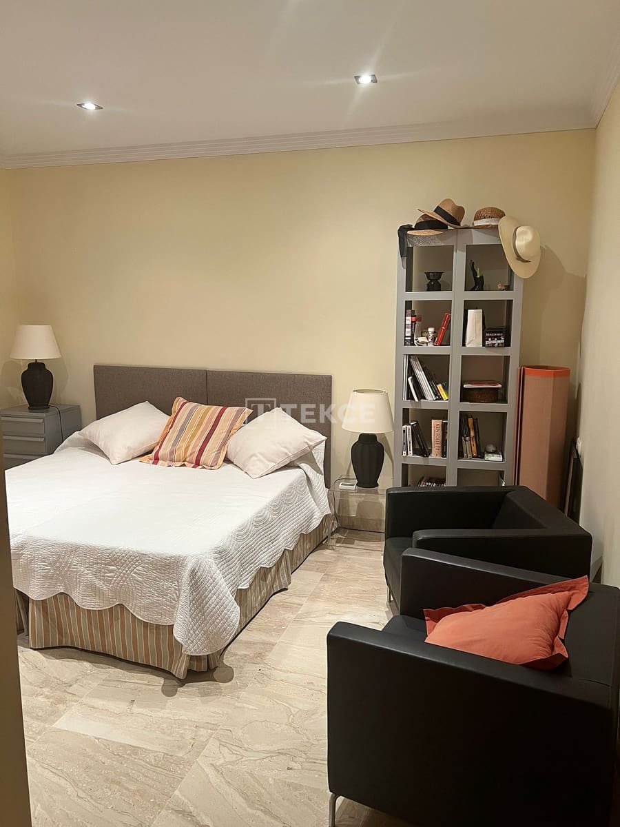 3 chambre Appartement à vendre à Estepona avec piscine - 1 170 000 € (Ref: 9344134)