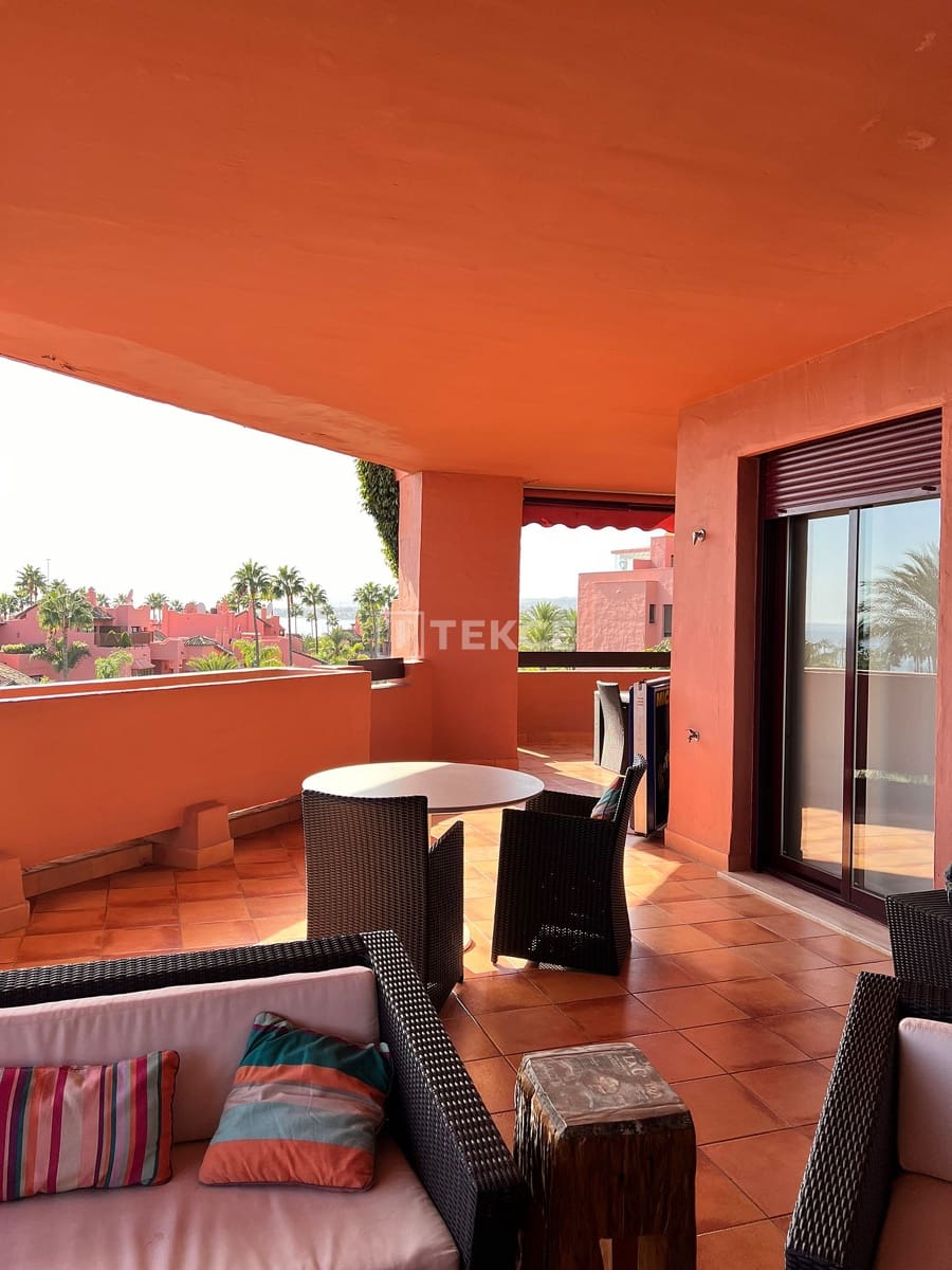 3 chambre Appartement à vendre à Estepona avec piscine - 1 170 000 € (Ref: 9344134)