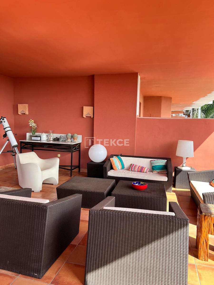 3 chambre Appartement à vendre à Estepona avec piscine - 1 170 000 € (Ref: 9344134)