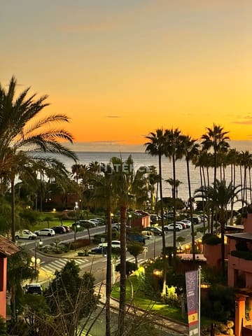 3 chambre Appartement à vendre à Estepona avec piscine - 1 170 000 € (Ref: 9344134)