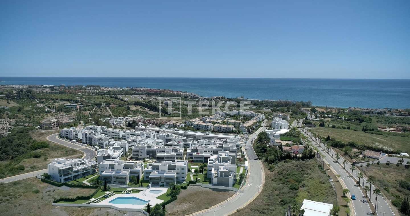 3 sypialnia Mieszkanie na sprzedaż w Estepona z basenem - 553 000 € (Ref: 9348739)