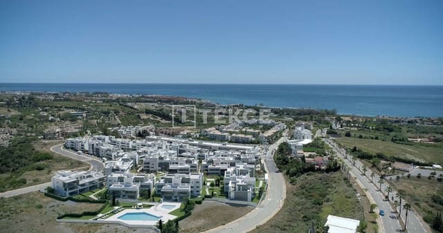 3 sypialnia Mieszkanie na sprzedaż w Estepona z basenem - 553 000 € (Ref: 9348739)