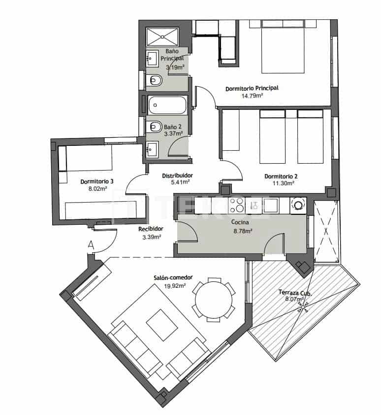 4 bedroom Flat for sale in Velez-Malaga with pool - € 380,000 (Ref: 9384887)