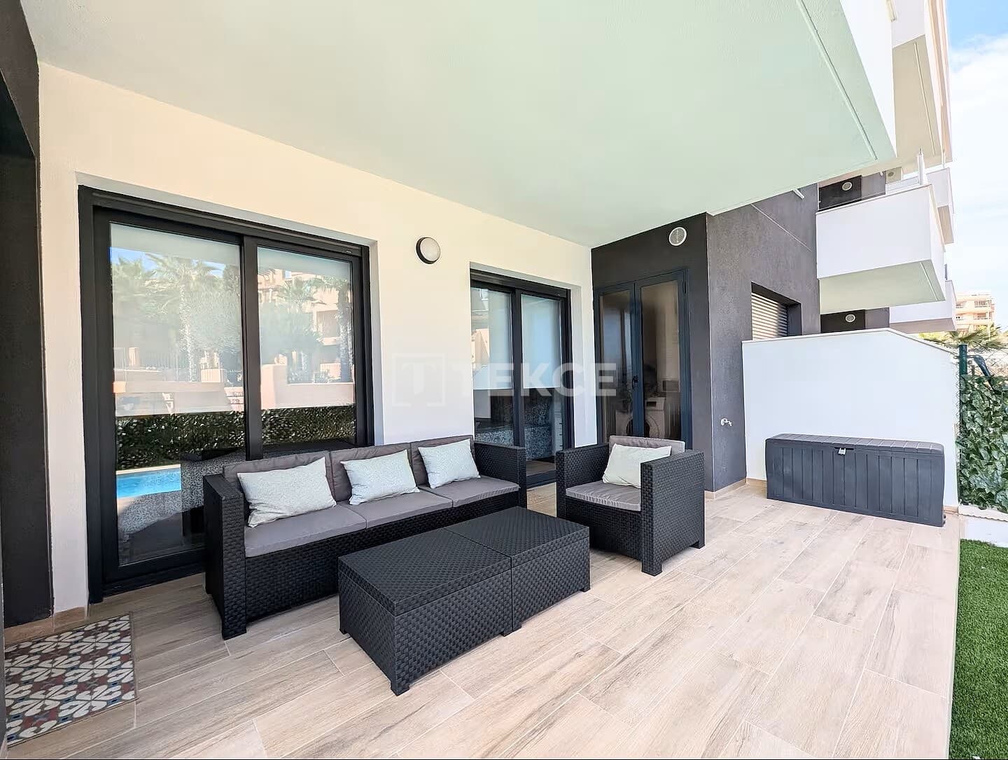 2 bedroom Flat for sale in Villamartin with pool - € 320,000 (Ref: 9395480)