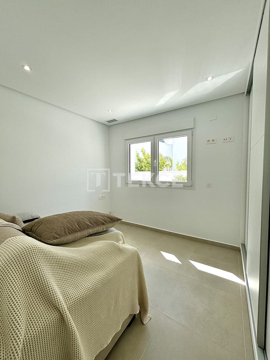 3 quarto Moradia para venda em Benijofar com piscina - 589 000 € (Ref: 9413849)