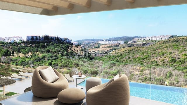 4 chambre Villa/Maison à vendre à La Duquesa / Puerto de la Duquesa, Manilva avec piscine - 740 000 € (Ref: 9426660)