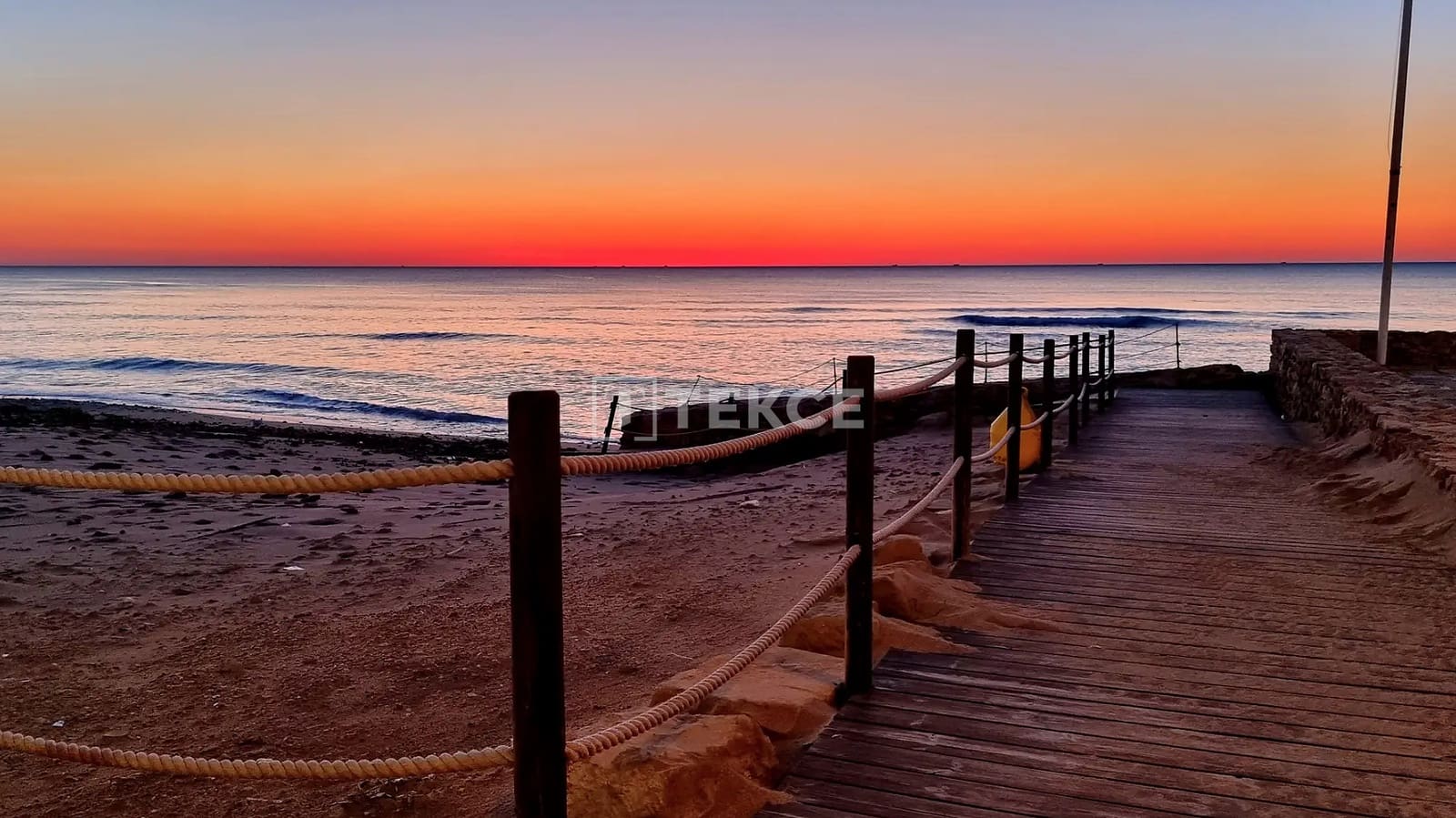 3 slaapkamer Flat te koop in Torrevieja met zwembad - € 439.000 (Ref: 9426664)