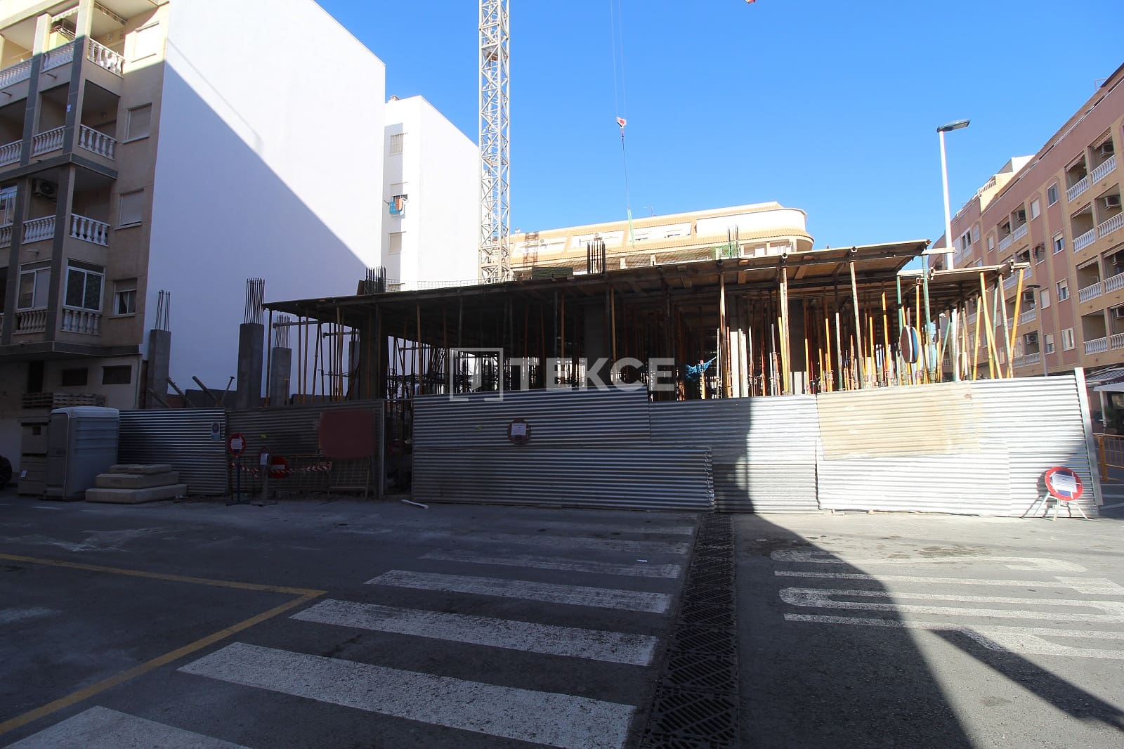 Piso de 3 habitaciones en Torrevieja en venta con piscina - 440.000 € (Ref: 9436533)