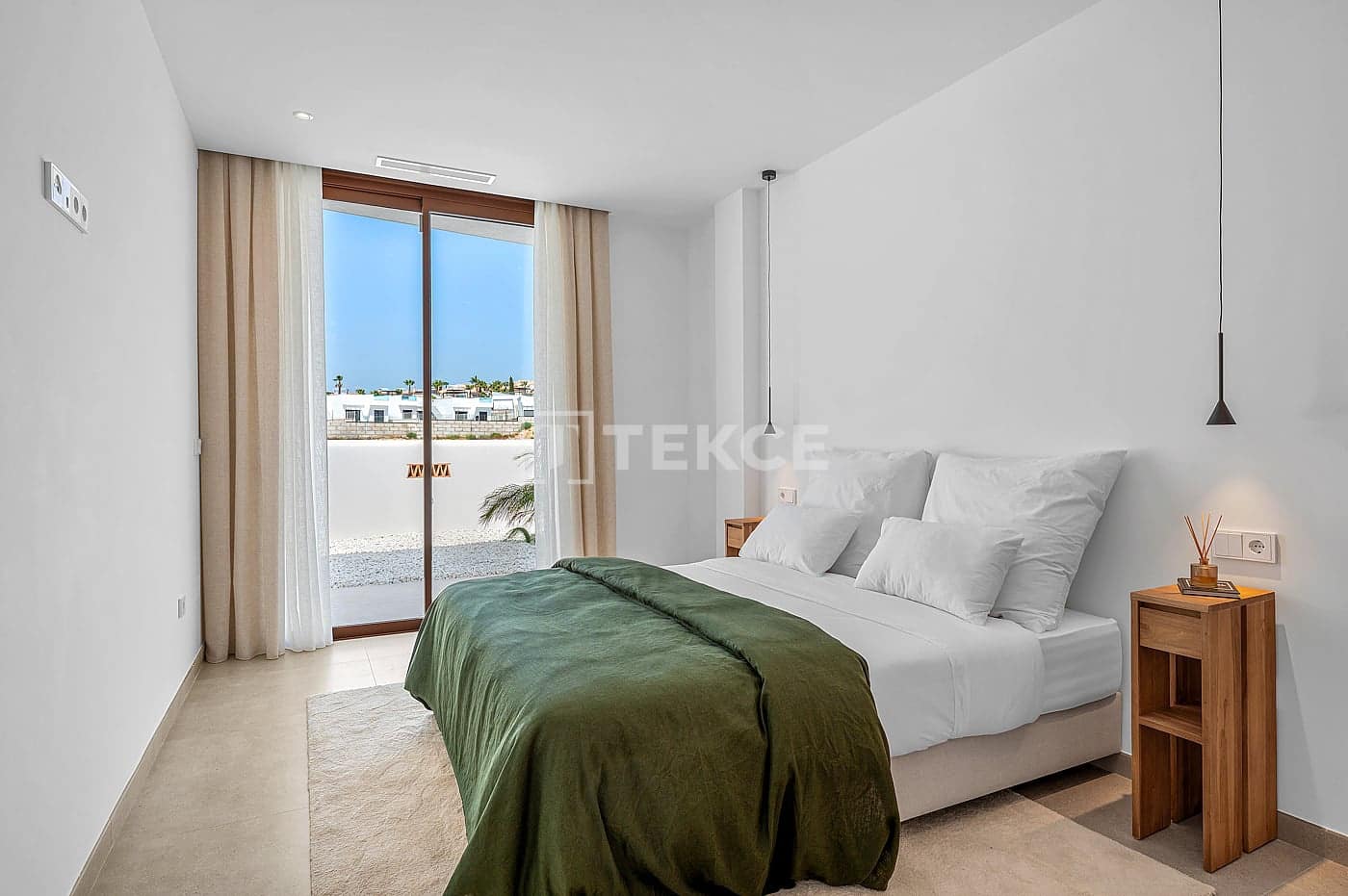 4 Zimmer Villa zu verkaufen in Algorfa mit Pool - 840.000 € (Ref: 9445485)