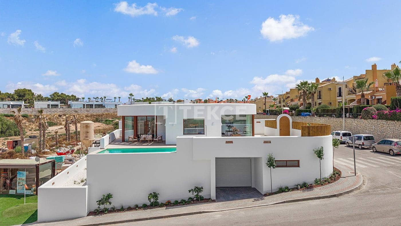 4 Zimmer Villa zu verkaufen in Algorfa mit Pool - 840.000 € (Ref: 9445485)