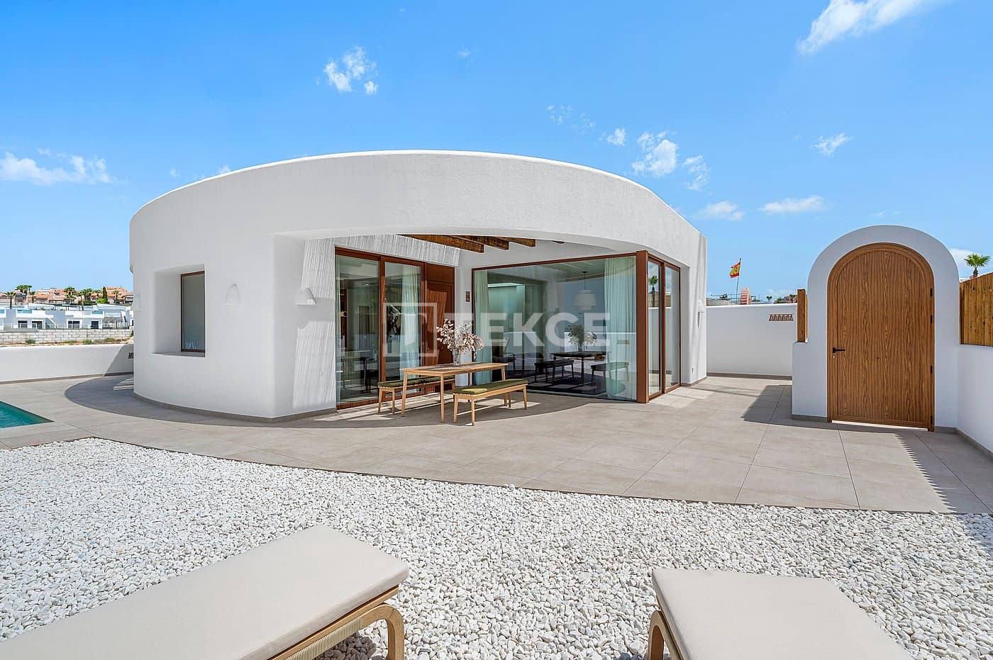 4 Zimmer Villa zu verkaufen in Algorfa mit Pool - 840.000 € (Ref: 9445485)