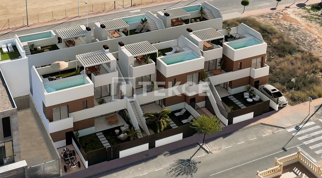 Piso de 3 habitaciones en San Pedro del Pinatar en venta con piscina - 370.000 € (Ref: 9455656)