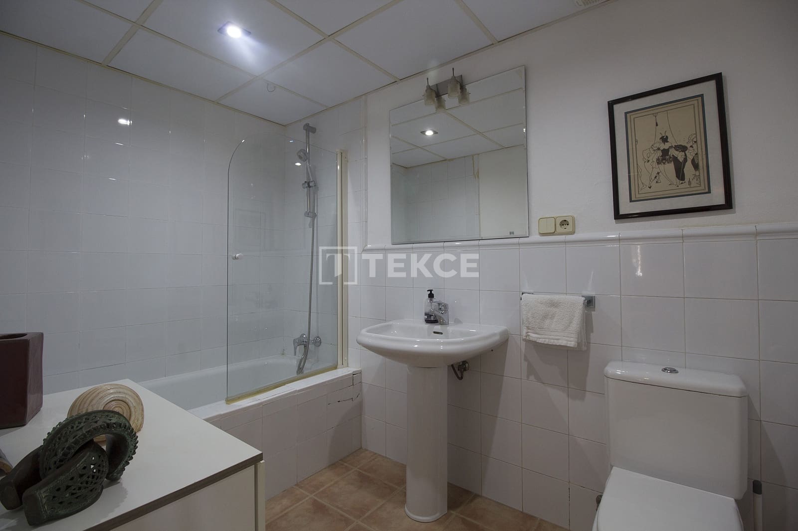 3 bedroom Villa for sale in Benalmadena with pool - € 670,000 (Ref: 9500916)