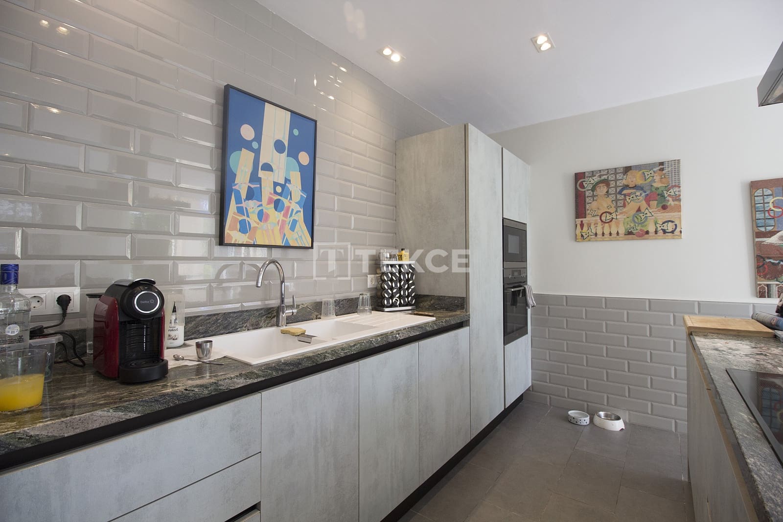 3 bedroom Villa for sale in Benalmadena with pool - € 670,000 (Ref: 9500916)