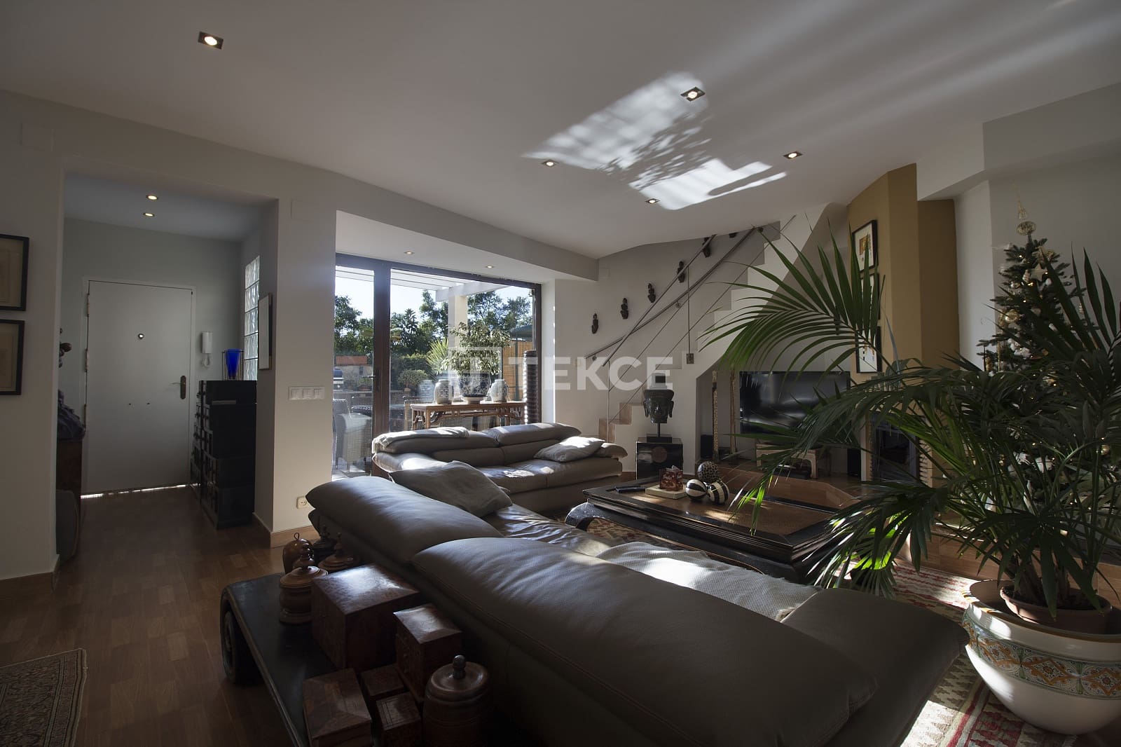 3 bedroom Villa for sale in Benalmadena with pool - € 670,000 (Ref: 9500916)