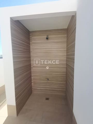 2 chambre Appartement à vendre à Torrevieja avec piscine - 259 000 € (Ref: 9557433)