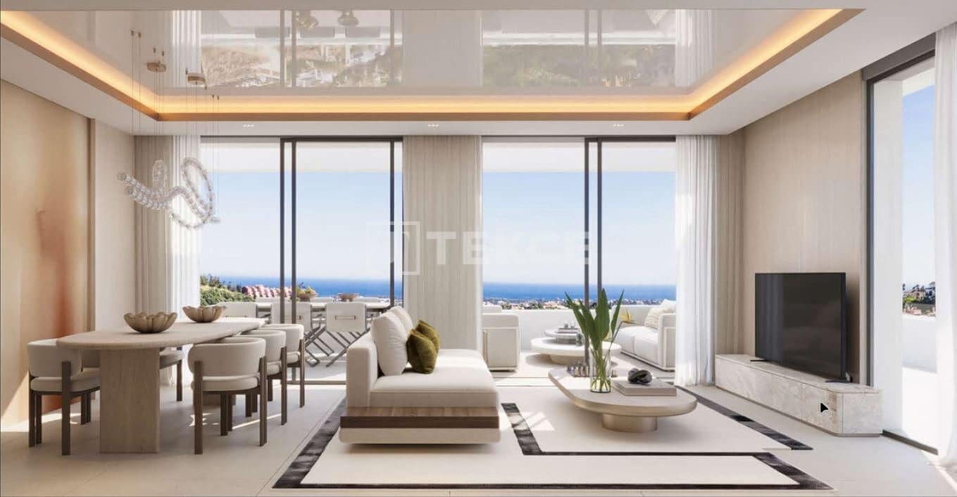 2 bedroom Flat for sale in Riviera del Sol with pool - € 520,000 (Ref: 9564122)