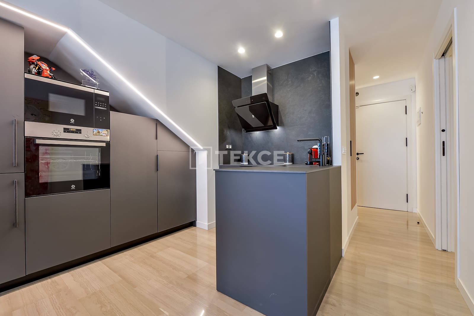 4 bedroom Flat for sale in Altea with pool - € 680,000 (Ref: 9564124)