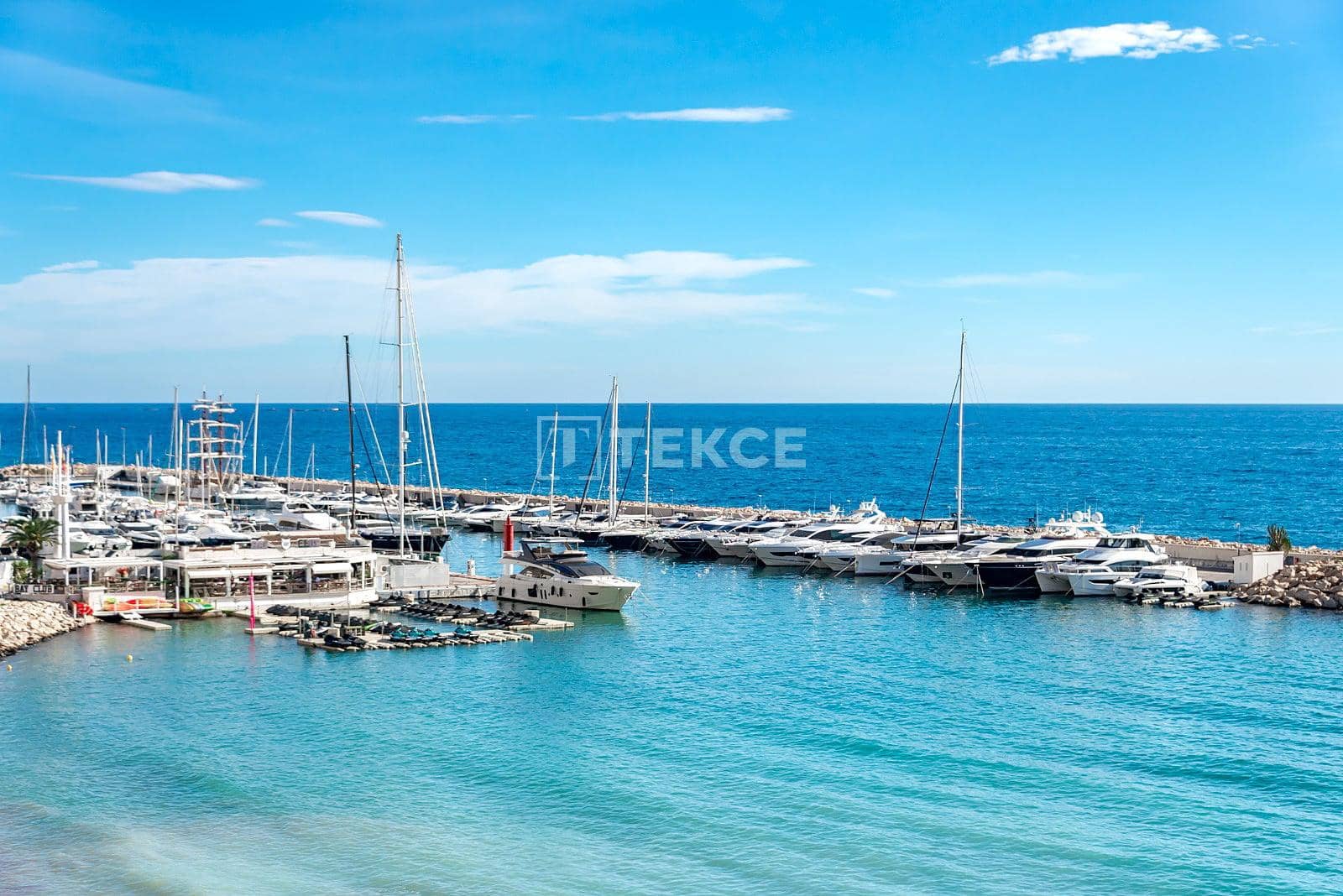 4 bedroom Flat for sale in Altea with pool - € 680,000 (Ref: 9564124)