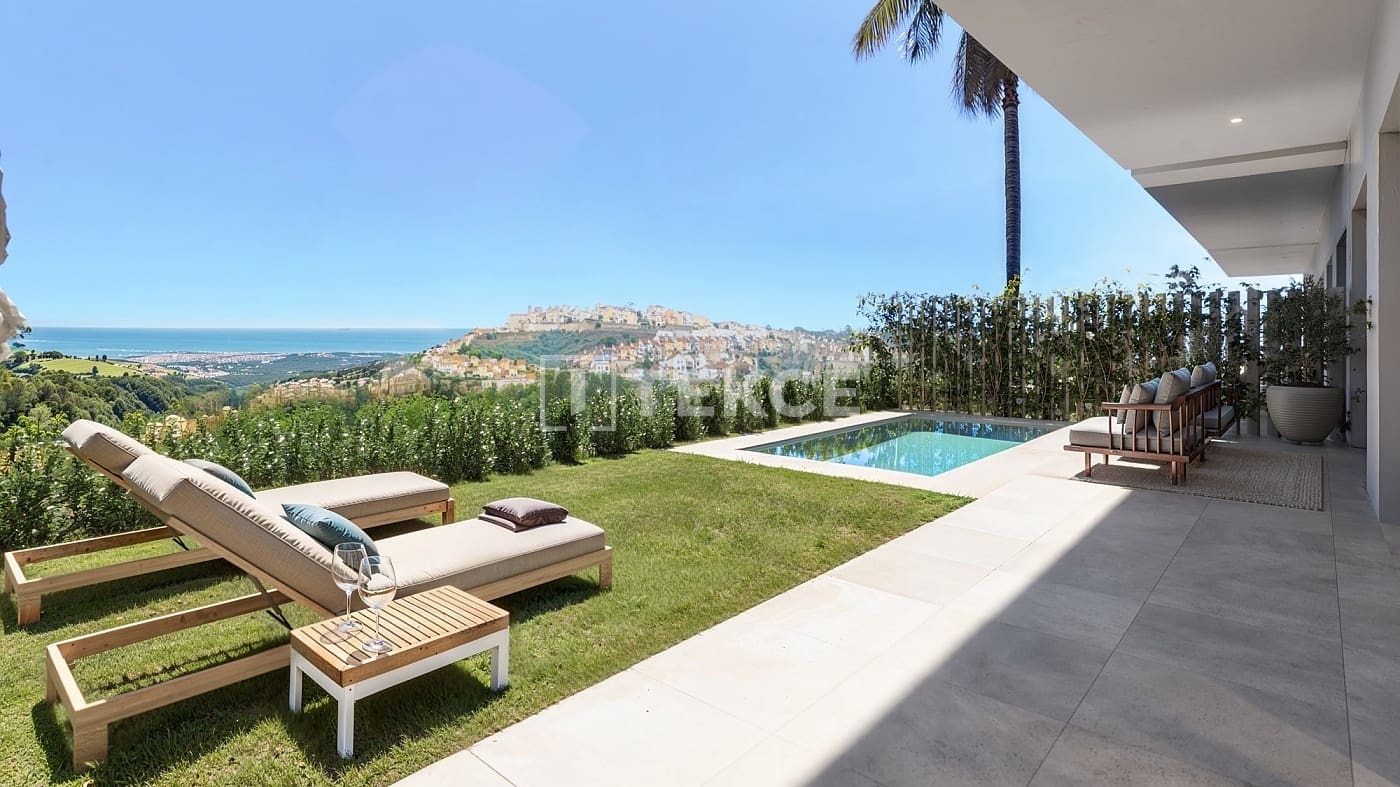 3 sypialnia Willa na sprzedaż w Casares z basenem - 1 200 000 € (Ref: 9570263)