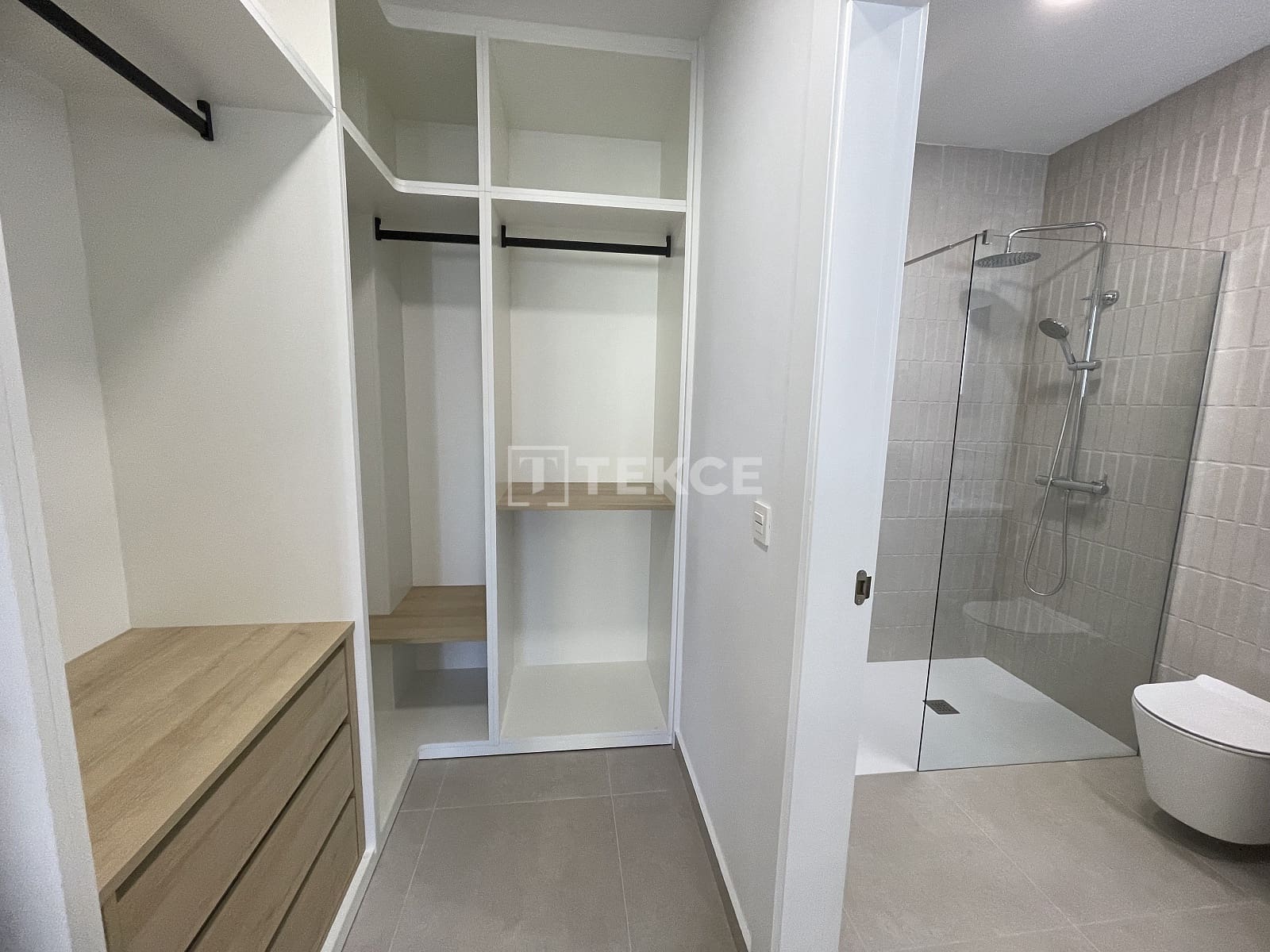 3 slaapkamer Villa te koop in Almoradi met zwembad - € 359.000 (Ref: 9570276)