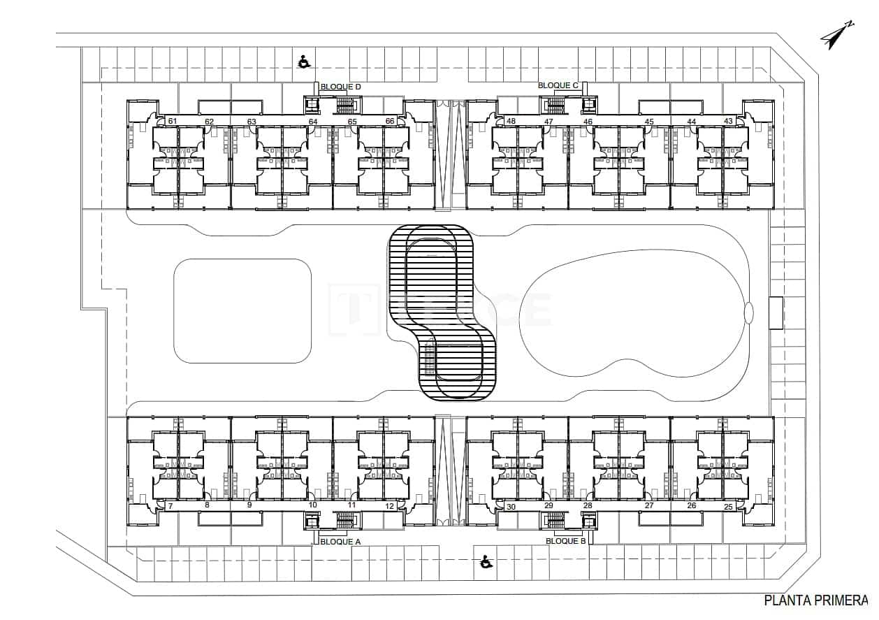 Piso de 3 habitaciones en San Cayetano en venta con piscina - 247.000 € (Ref: 9598429)