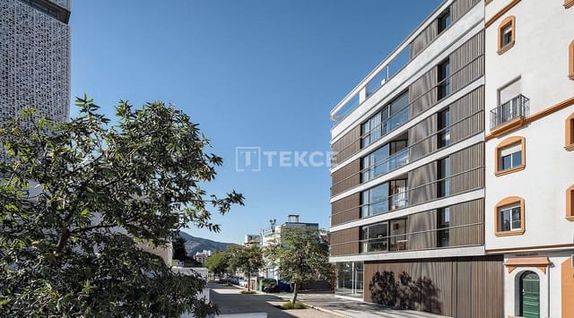 2 bedroom Flat for sale in Centro, Estepona with pool - € 1,250,000 (Ref: 9606955)