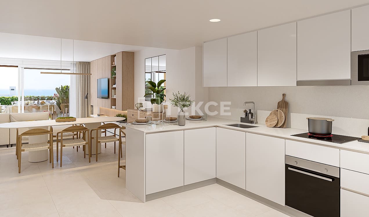 4 slaapkamer Villa te koop in La Cala de Mijas met zwembad - € 826.000 (Ref: 9606958)