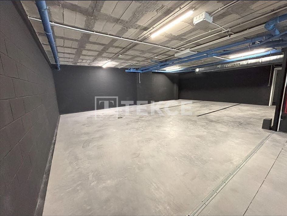 3 bedroom Flat for sale in Fuengirola with pool - € 3,495,000 (Ref: 9610565)