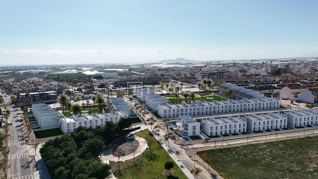 3 quarto Apartamento para venda em Pilar de la Horadada com piscina - 365 000 € (Ref: 9614509)