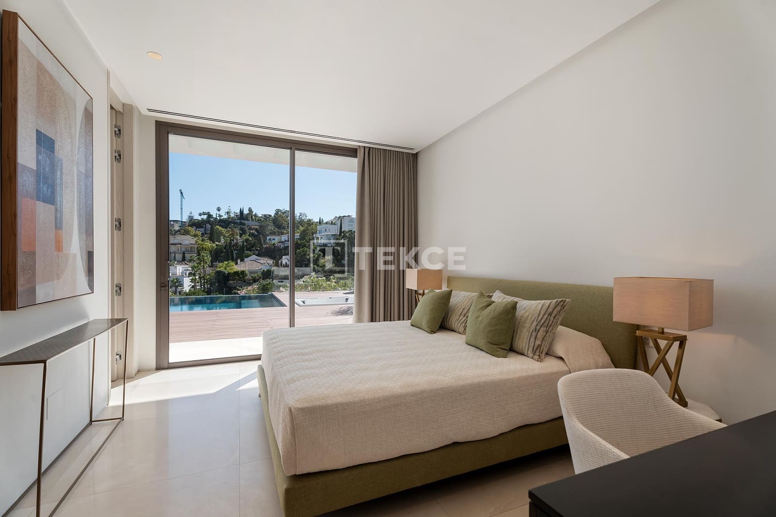 5 bedroom Villa for sale in La Quinta with pool - € 4,950,000 (Ref: 9620694)