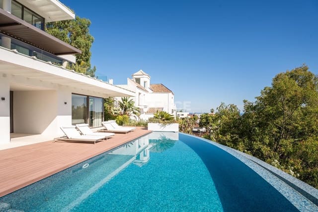 5 bedroom Villa for sale in La Quinta, Benahavís with pool - € 4,950,000 (Ref: 9620694)