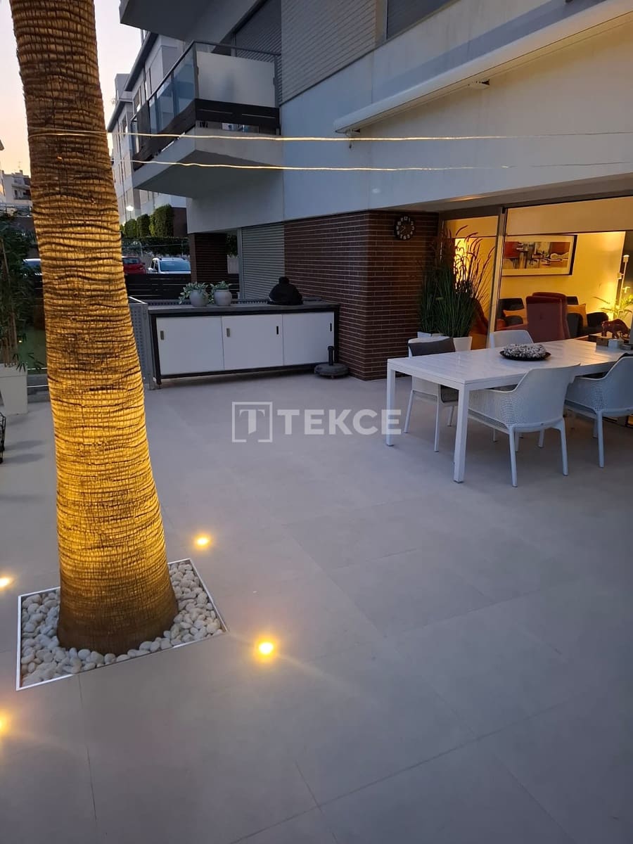 3 bedroom Flat for sale in La Zenia with pool - € 315,000 (Ref: 9626968)