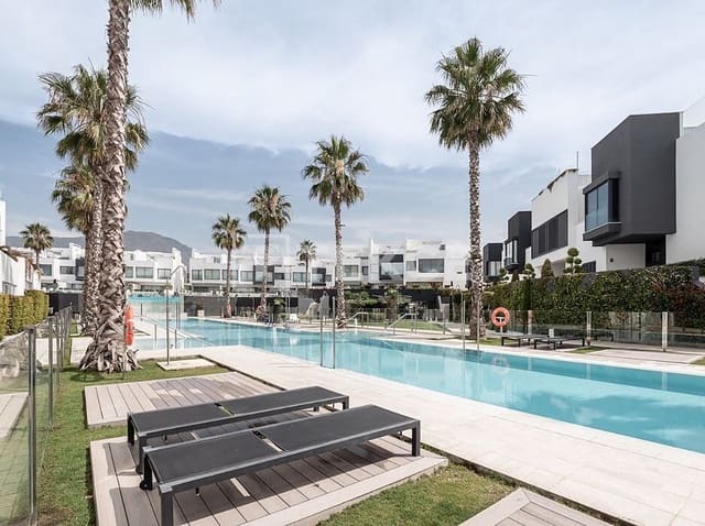 3 bedroom Villa for sale in Estepona with pool - € 3,450,000 (Ref: 9626969)