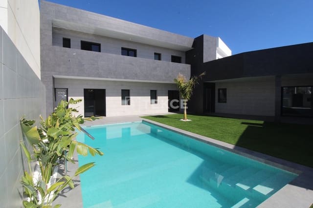 5 sovrum Villa till salu i San Pedro del Pinatar med pool - 1 300 000 € (Ref: 9636102)