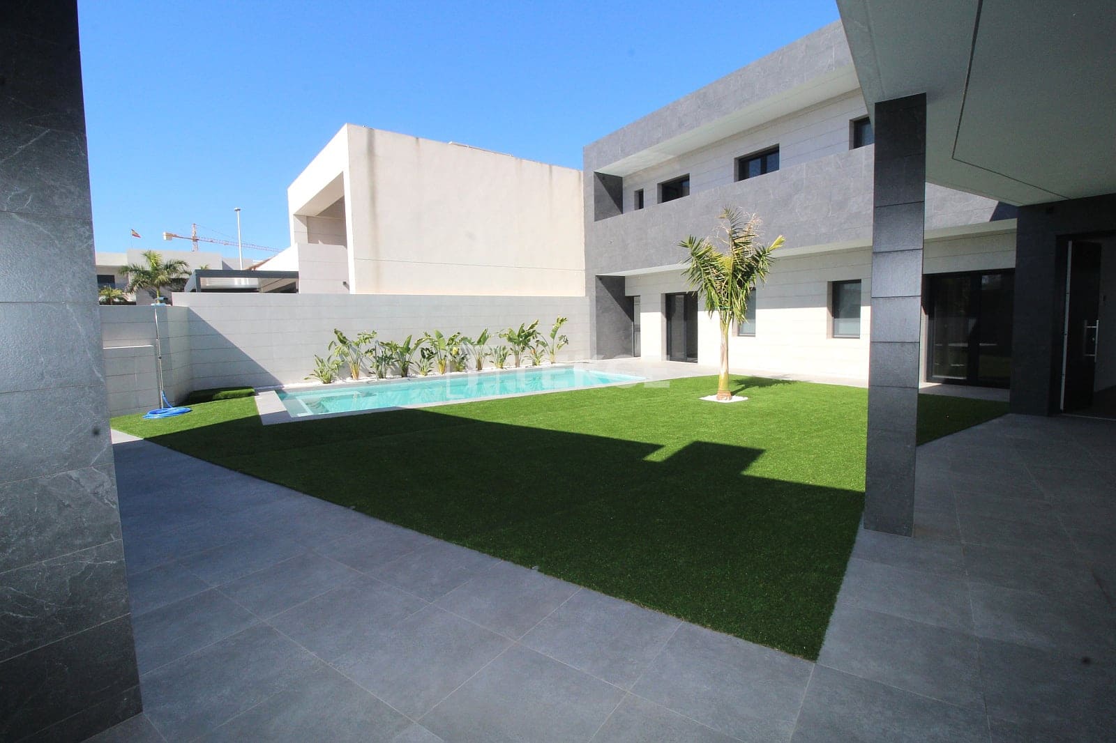 5 quarto Moradia para venda em San Pedro del Pinatar com piscina - 1 300 000 € (Ref: 9636102)