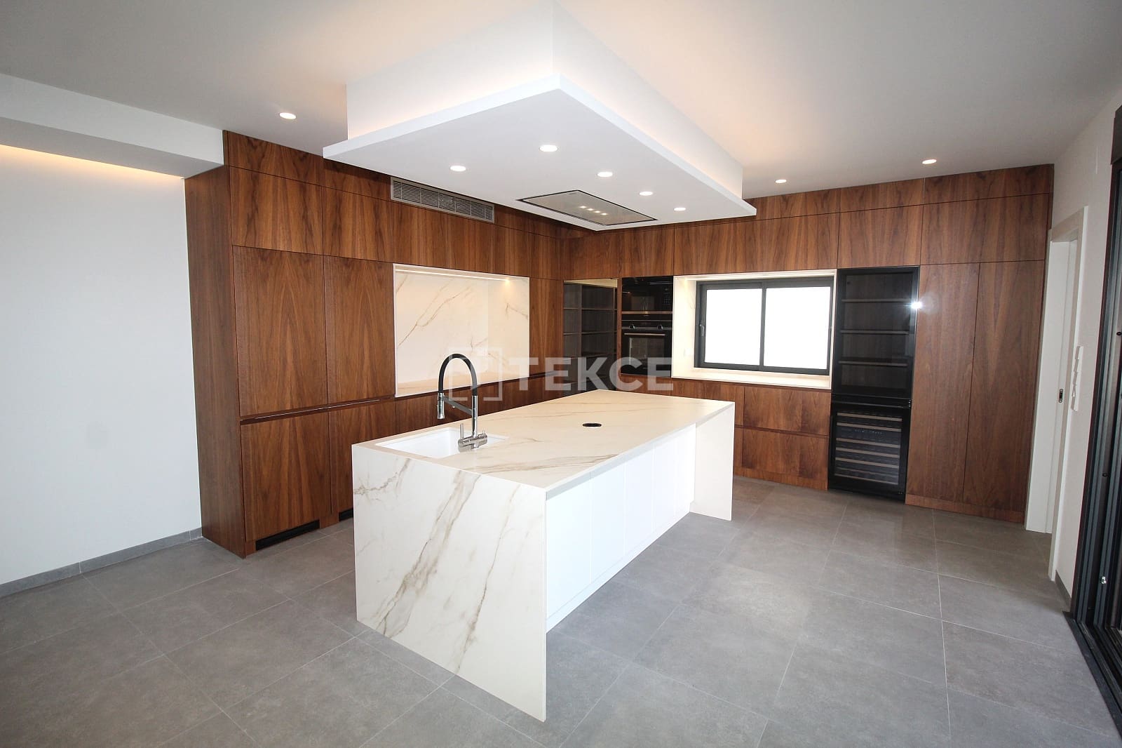 5 quarto Moradia para venda em San Pedro del Pinatar com piscina - 1 300 000 € (Ref: 9636102)